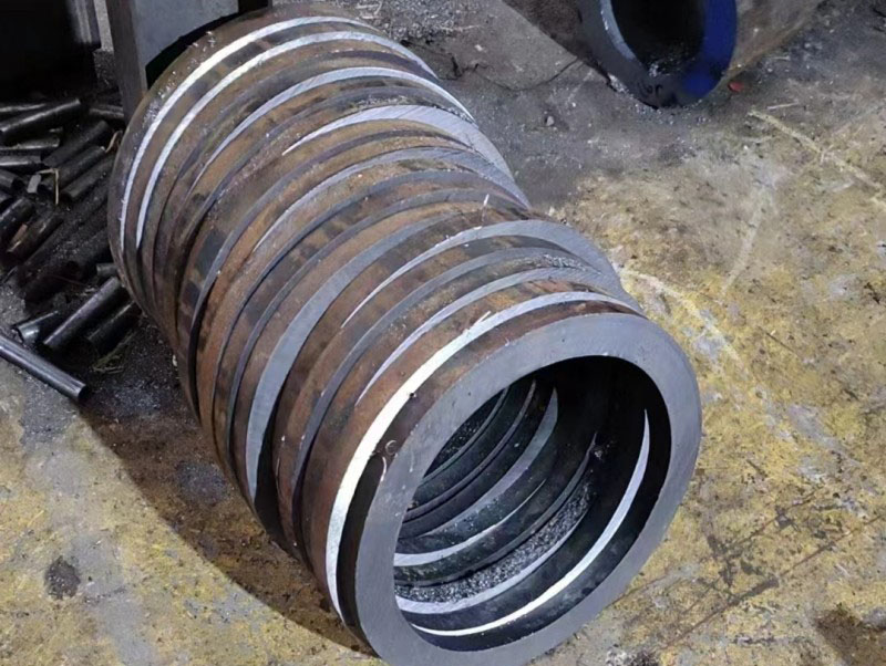 莱城30CrMo无缝钢管切割